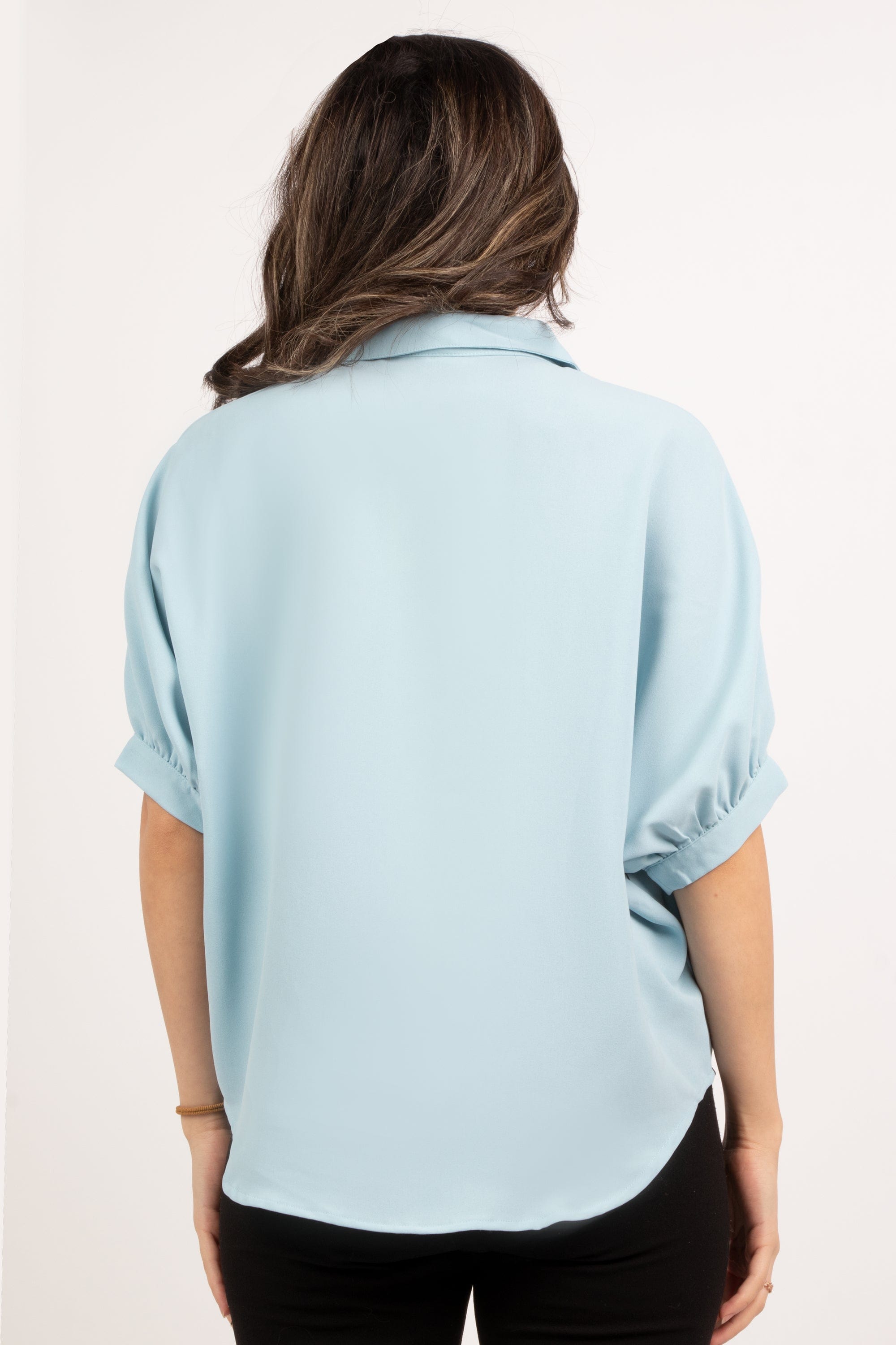 ميكا بلوزة أزرار أمامية ونقش على الجانب 3/4 كم نسائي