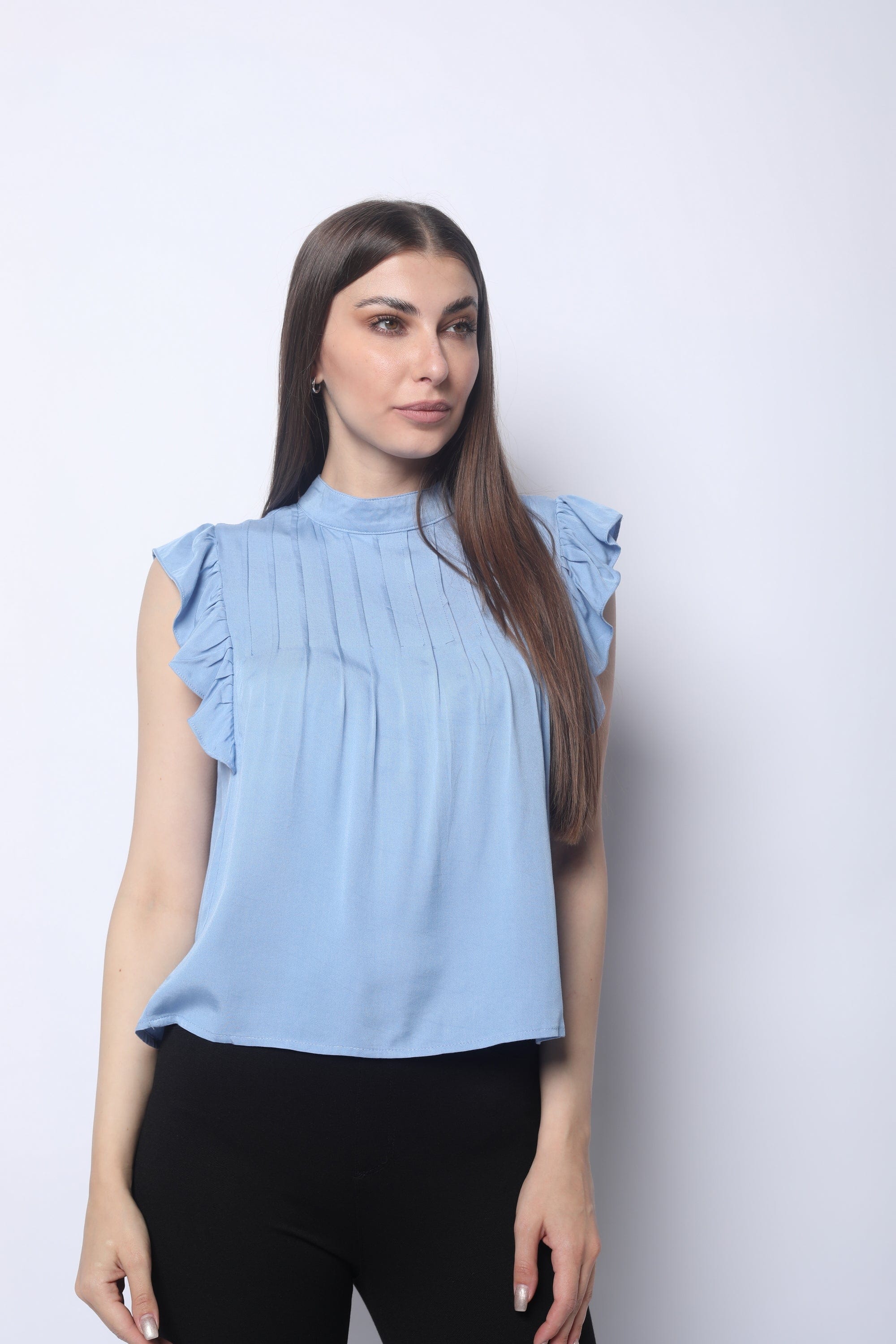 ميكا بلوزة بأكمام قصيرة فراشة بكسرات خفيفة