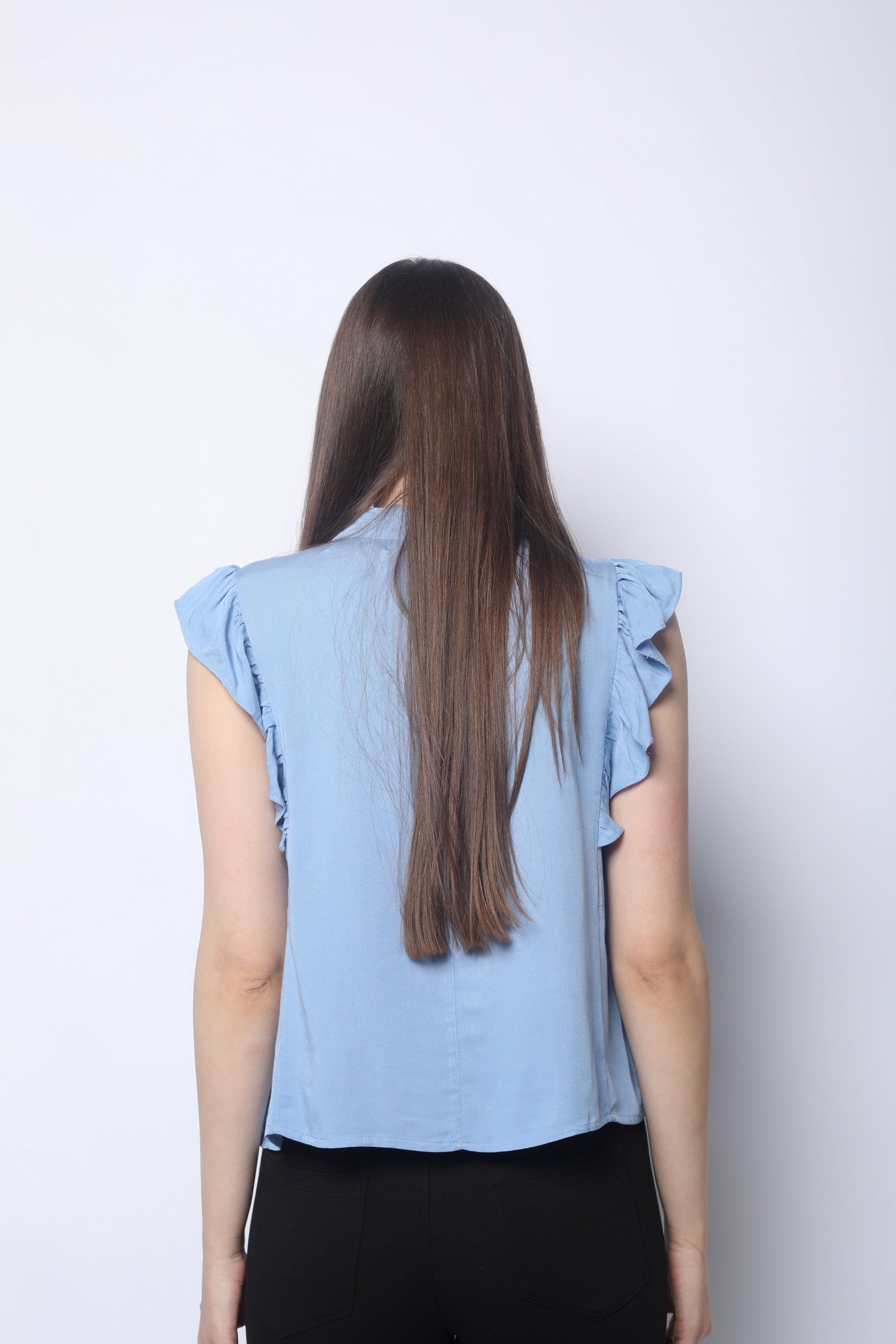 ميكا بلوزة بأكمام قصيرة فراشة بكسرات خفيفة