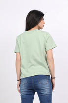 ميكا بلوزة قطن رقبة دائرية نص كم نسائي