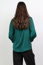 ميكا قميص سادة بأزرار أمامية بياقة دانتيل وكم طويل