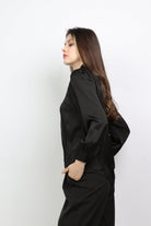 ميكا قميص سادة بأزرار أمامية بياقة دانتيل وكم طويل