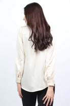 ميكا قميص سادة بأزرار أمامية بياقة دانتيل وكم طويل