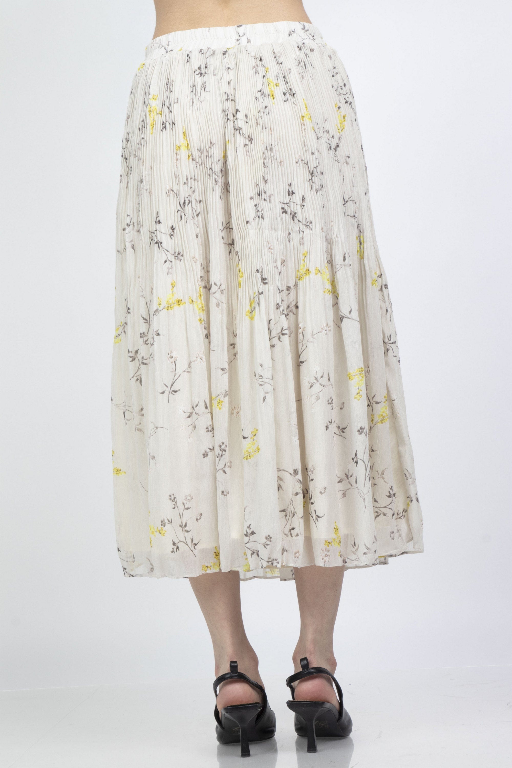 ميكا تنورة ميدي مشجرة بطبعة ورود صغيرة