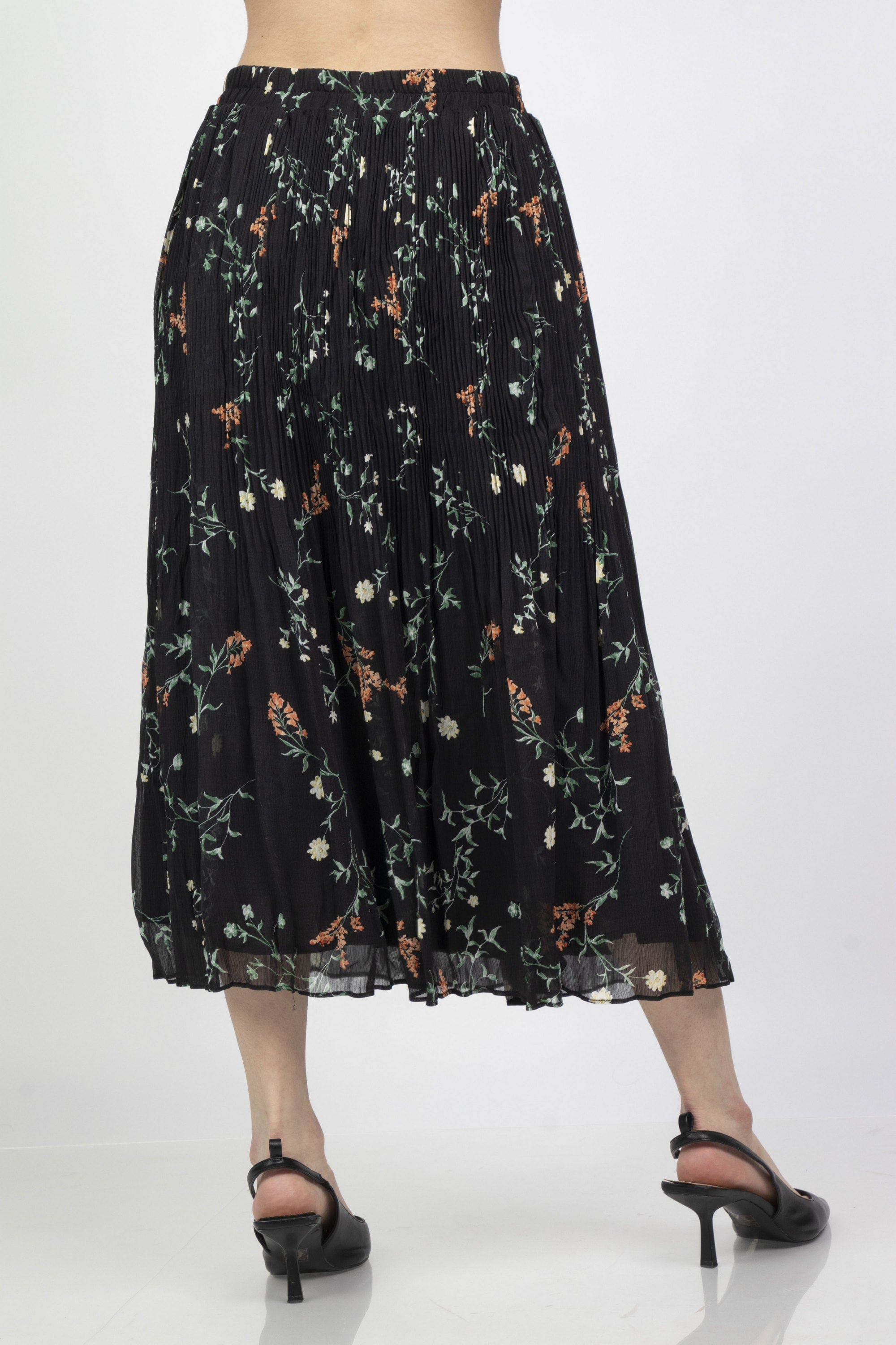 ميكا تنورة ميدي مشجرة بطبعة ورود صغيرة