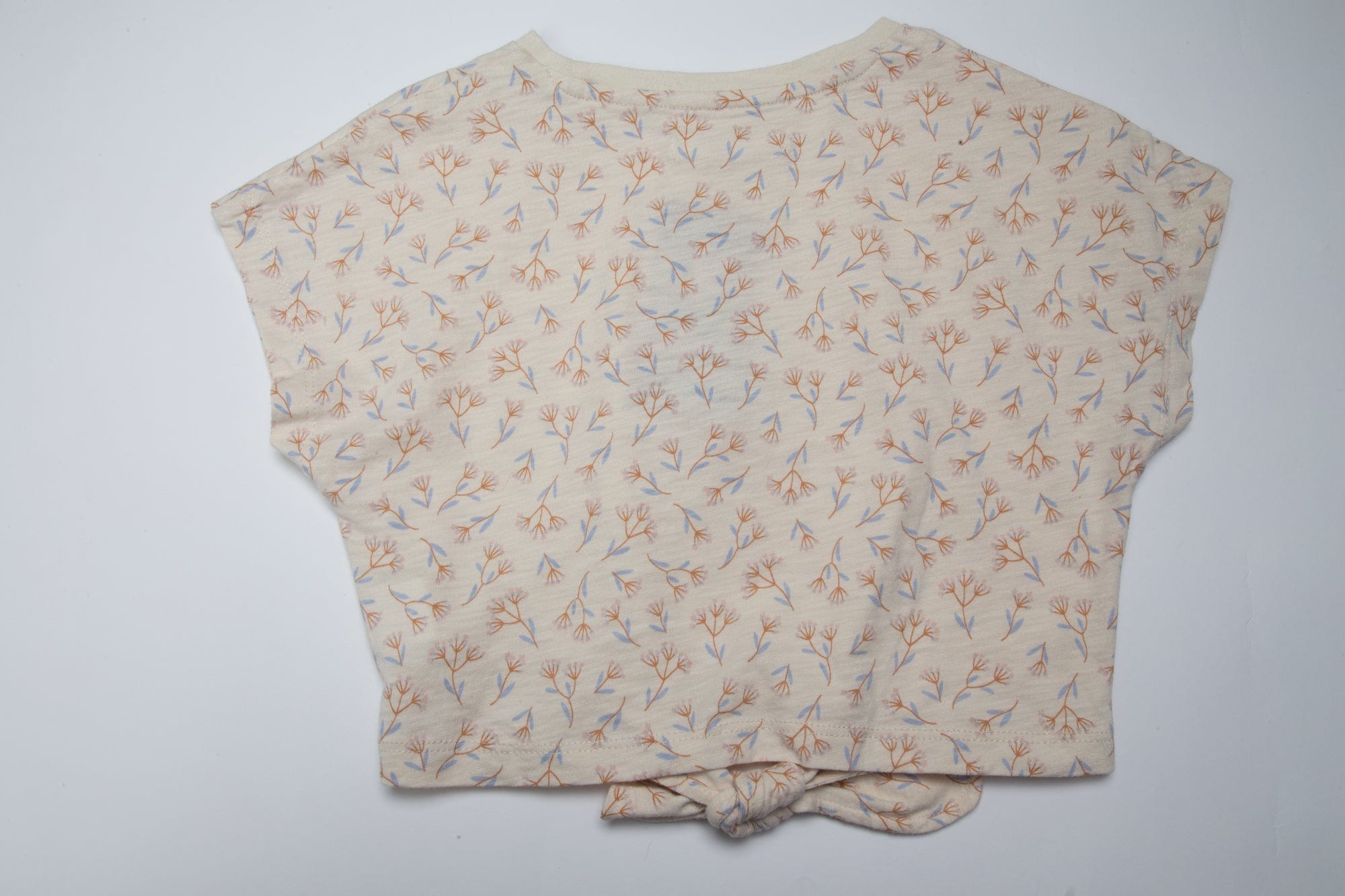 جينجرسنابس تي شيرت بنات قصير بربطة من الأسفل البيج