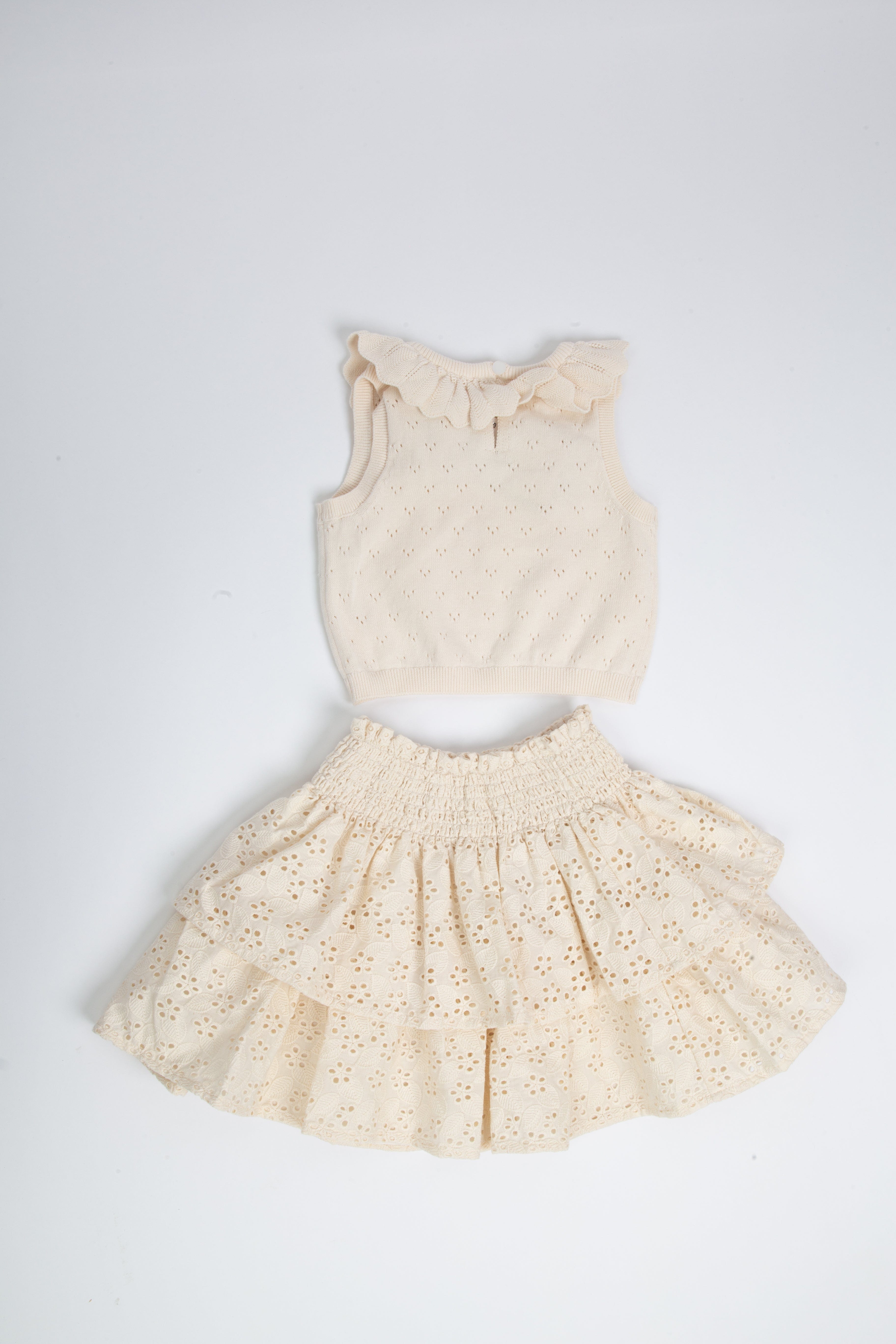 جينجرسنابس بلوزة بناتي رضع منسوجة بدون أكمام سادة البيج