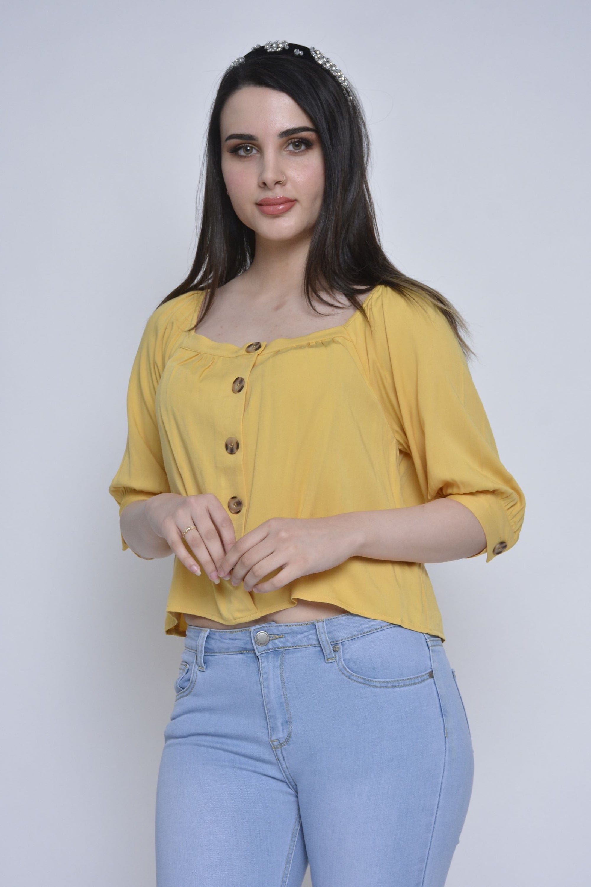 ميكا بلوزة قصيرة نسائية مفتوحة