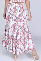 ميكا تنورة ميدي مشجرة بطبعة ورود صغيرة ذيل كلوش