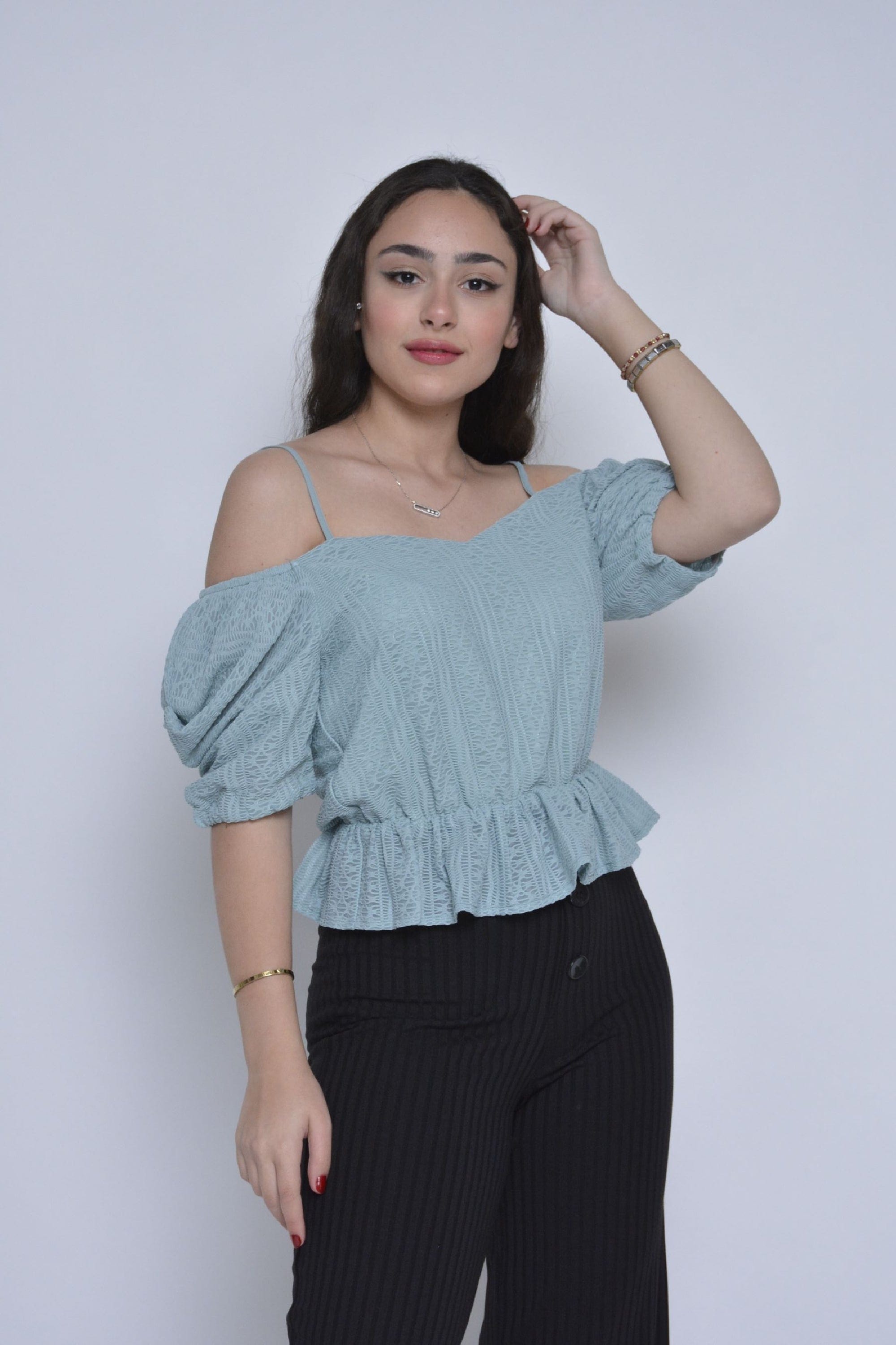 ميكا بلوزة مخصرة قصيرة بأكتاف مكشوفة نسائي