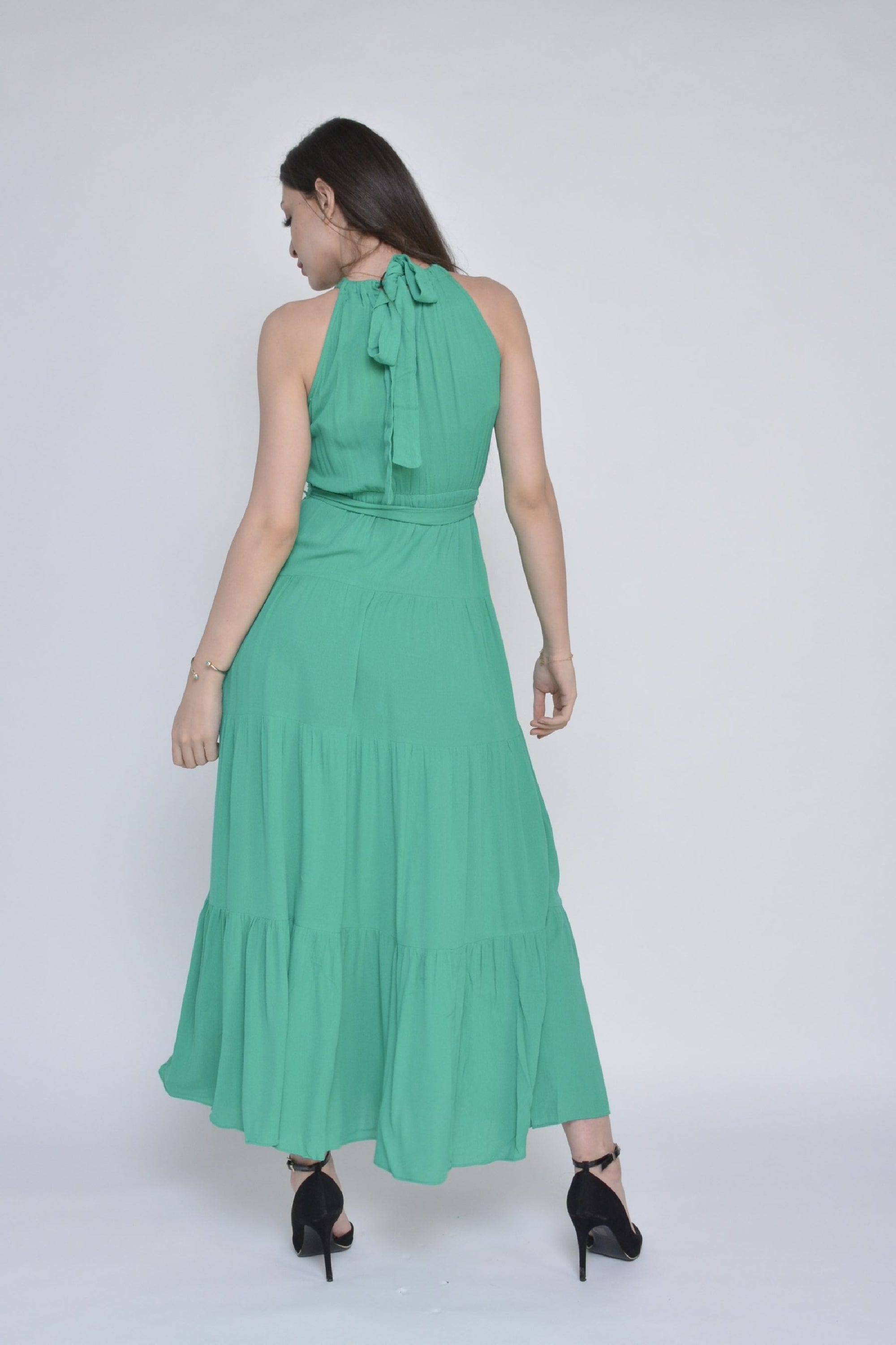 ميكا فستان ماكسي بدون أكمام سادة برباط خصر