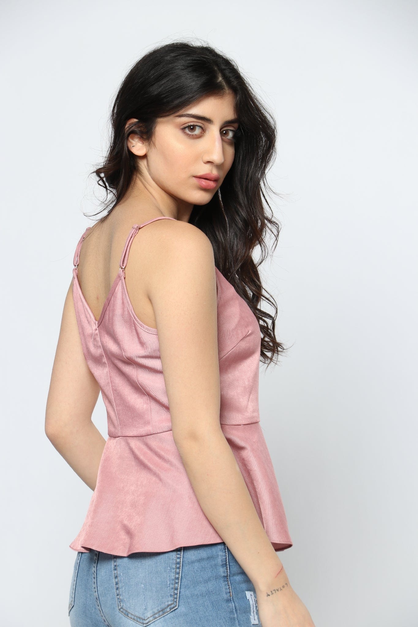 ميكا بلوزة سهرة حمالات سبعة كلوش من أسفل نسائي