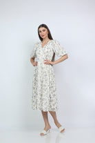 ميكا فستان ميدي مشجر بورود بكم بف قصير أرجواني