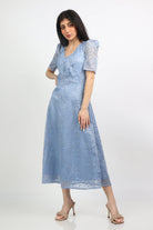 ميكا فستان ميدي سهرة ناعم بكم قصير