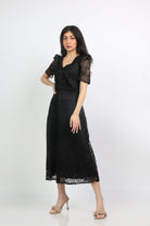 ميكا فستان ميدي سهرة ناعم بكم قصير