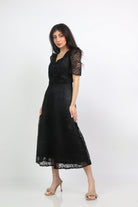 ميكا فستان ميدي سهرة ناعم بكم قصير