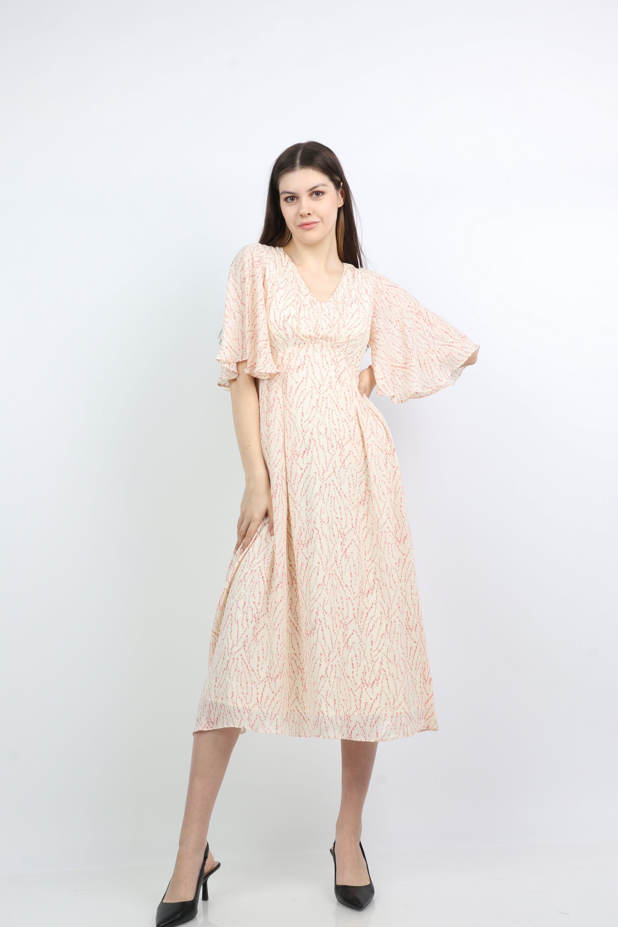 ميكا فستان ميدي منقوش فتحة رقبة سبعة كم فراشة قصير