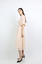 ميكا فستان ميدي منقوش فتحة رقبة سبعة كم فراشة قصير