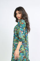 ميكا فستان ميدي مشجر بياقة مربعة كم قصير منفوش