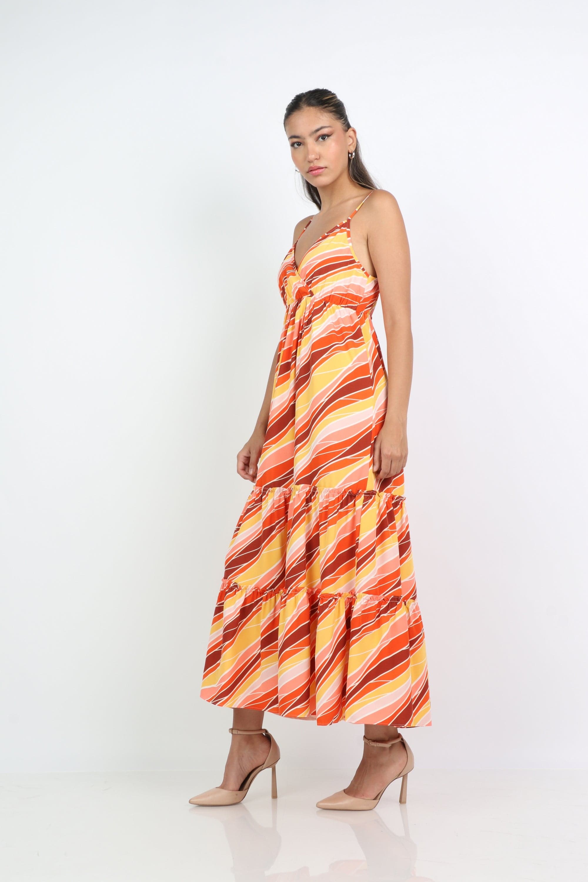 ميكا فستان طويل بحمالات مطبوع بكشكشة