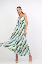 ميكا فستان طويل بحمالات مطبوع بكشكشة