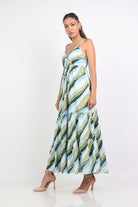 ميكا فستان طويل بحمالات مطبوع بكشكشة