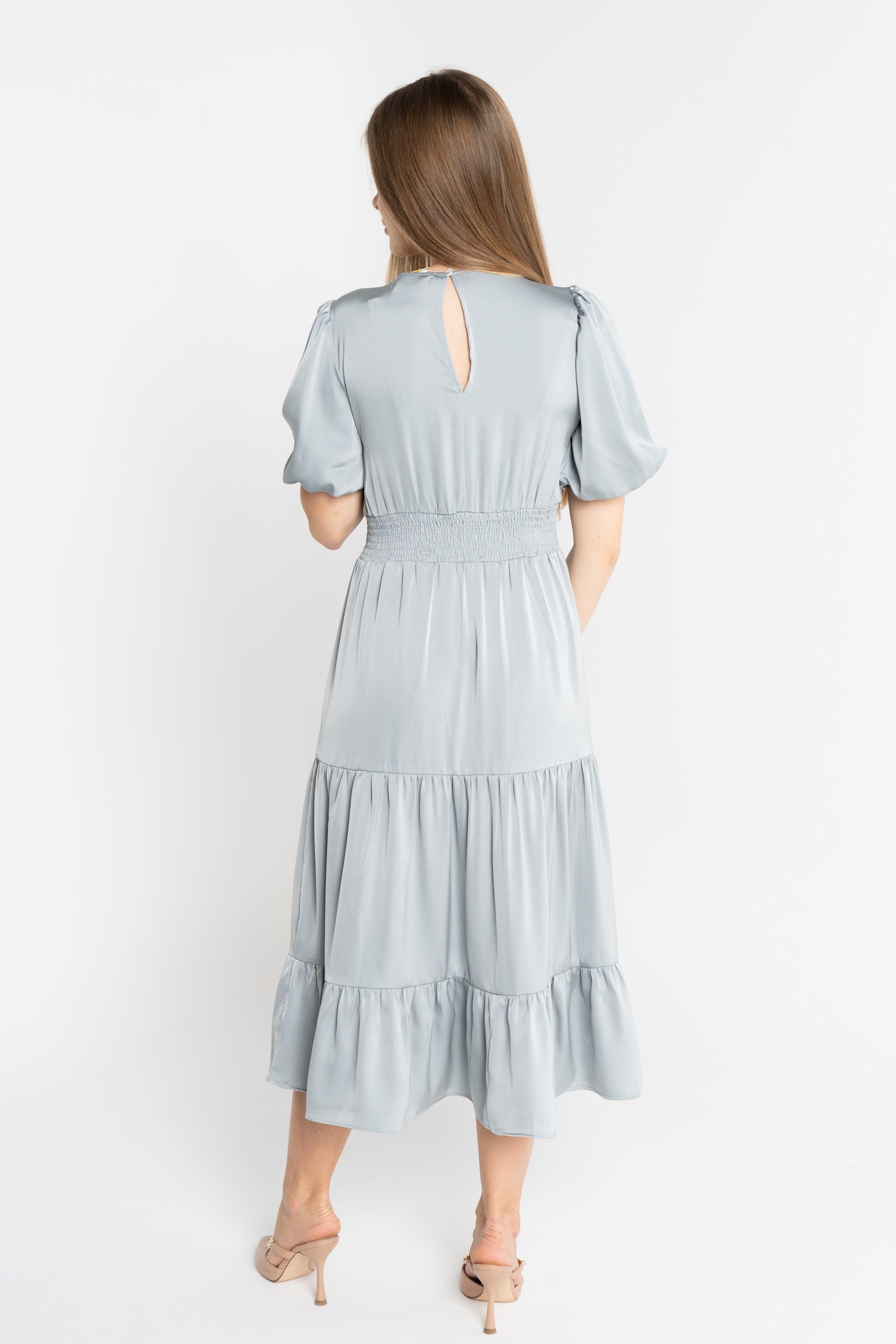 ميكا فستان ميدي سادة مخصر نص كم بف نسائي