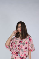 ميكا بلوزة مشجرة بأزرار أمامية وسيعة برقبة سبعة نص كم واسع نسائية