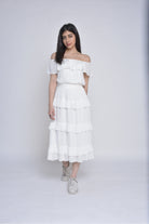 ميكا فستان ميدي بأكمام قصيرة أوف شولدر طبقات