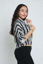 ميكا قميص فسكوز مقلم بجيب كم طويل نسائي