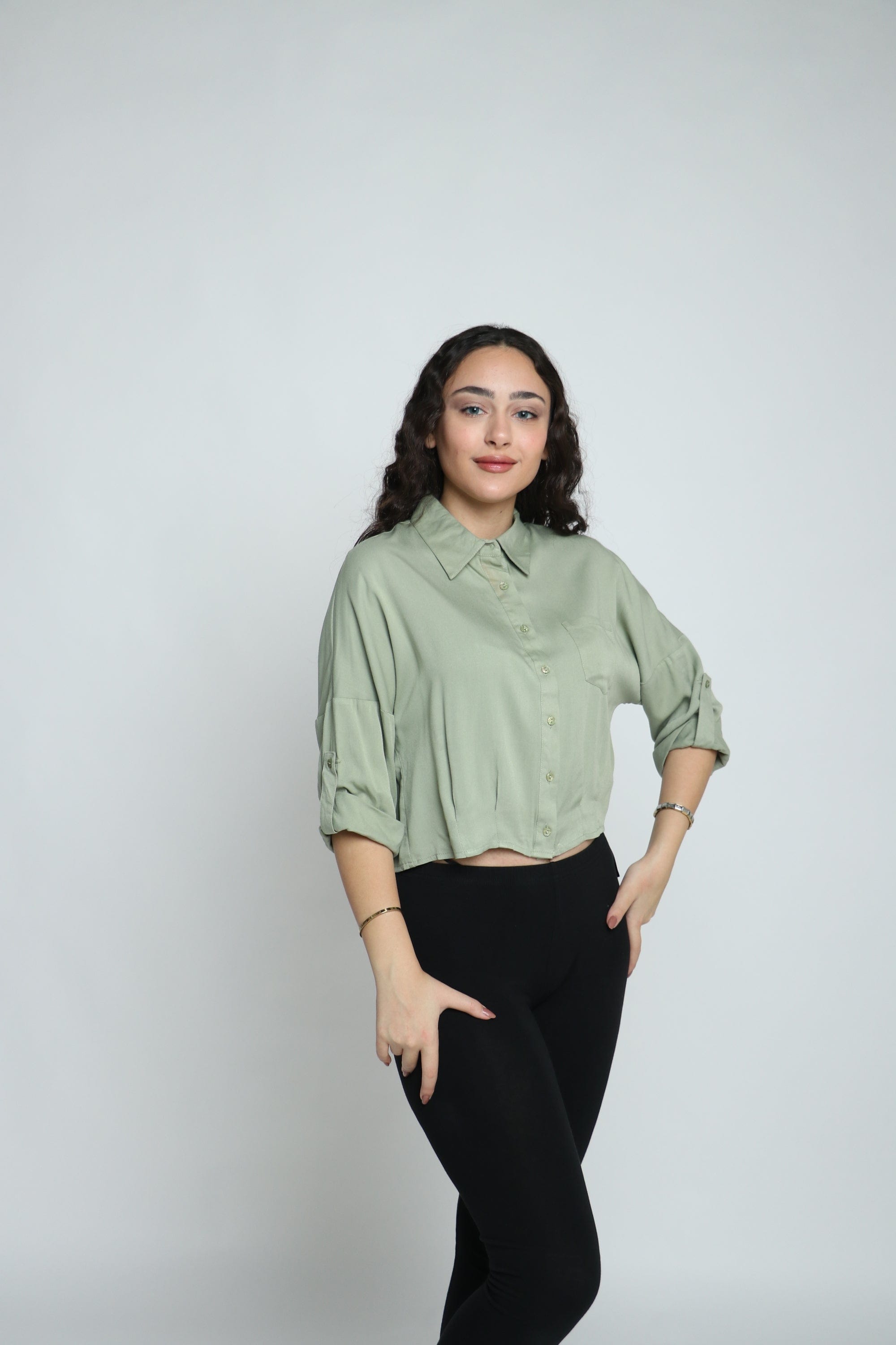 ميكا قميص فسكوز مقلم بجيب كم طويل نسائي