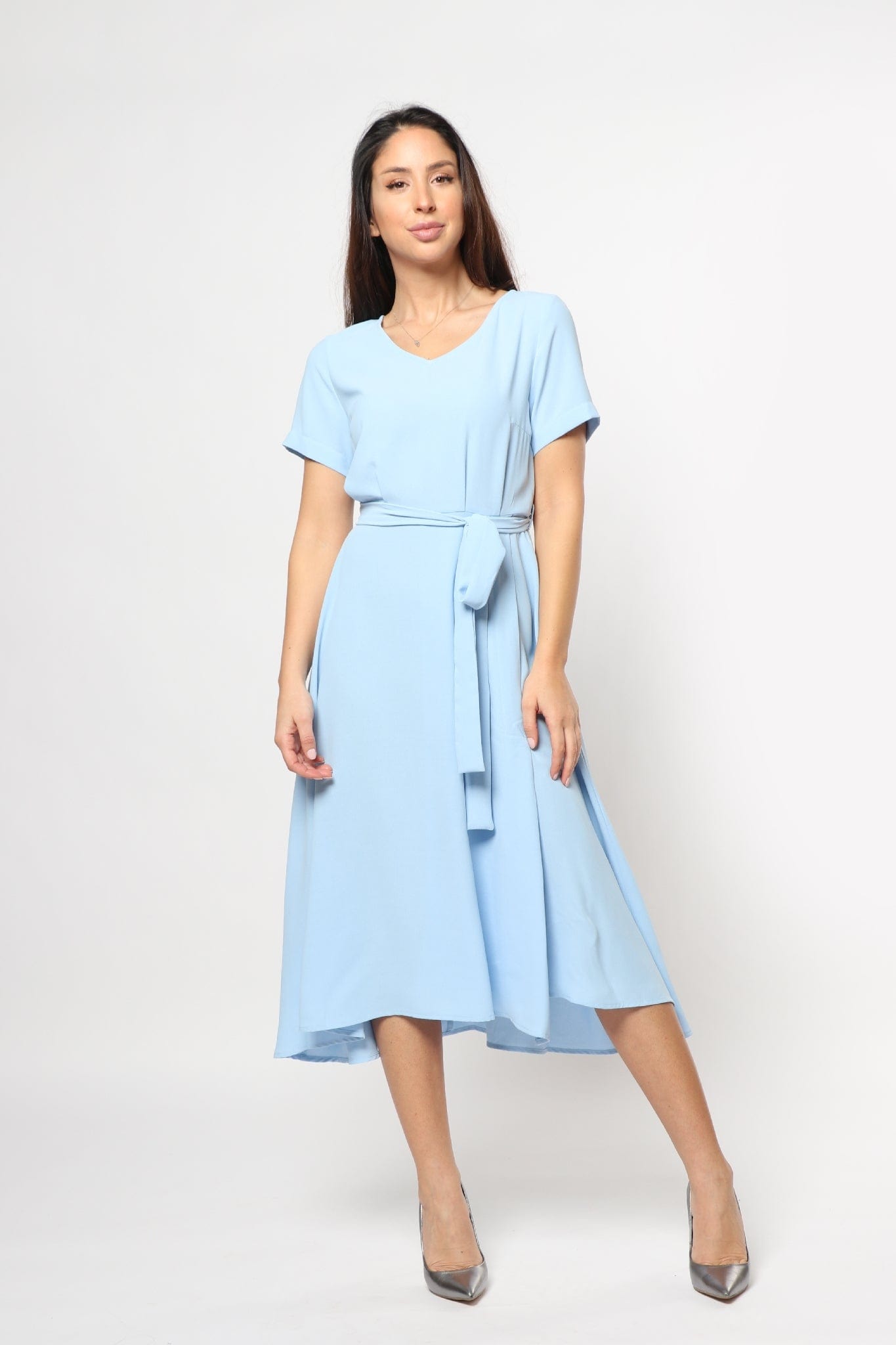 ميكا فستان ميدي كم قصير سادة برباط وياقة دائرية