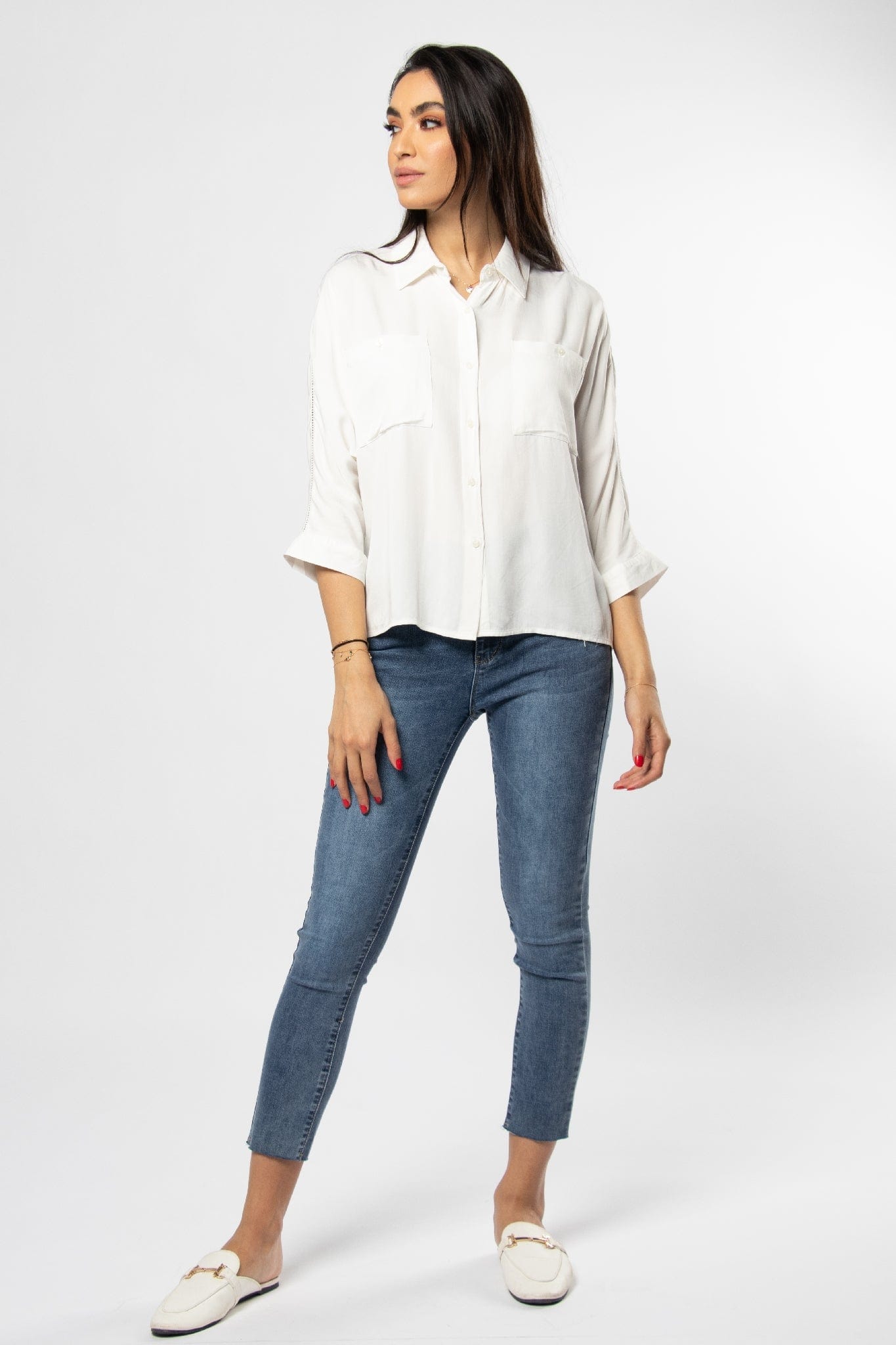 ميكا بلوزة سادة بأزرار أمامية 3/4 كم