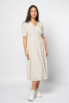 ميكا فستان ميدي كاجوال منقط بزراير أمامية بكم قصير