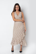 ميكا فستان ميدي ملفوف منقوش بفتحة صدر v بدون كم