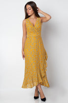 ميكا فستان ميدي ملفوف منقوش بفتحة صدر v بدون كم