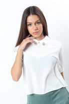 ميكا بلوزة رسمية بياقة مطرزة كم قصير منفوخ نسائي