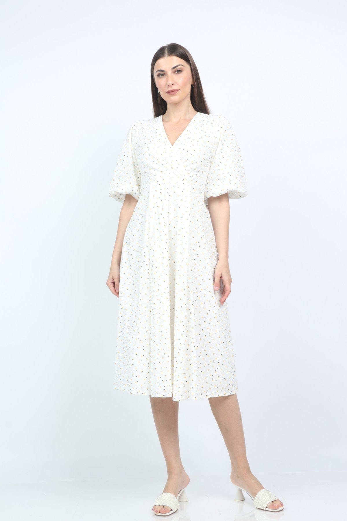 ميكا فستان ميدي ملفوف منقط بكم قصير