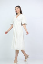 ميكا فستان ميدي ملفوف منقط بكم قصير