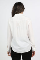 ميكا قميص بأزرار أمامية بكشكشة فرنسية كم طويل نسائي