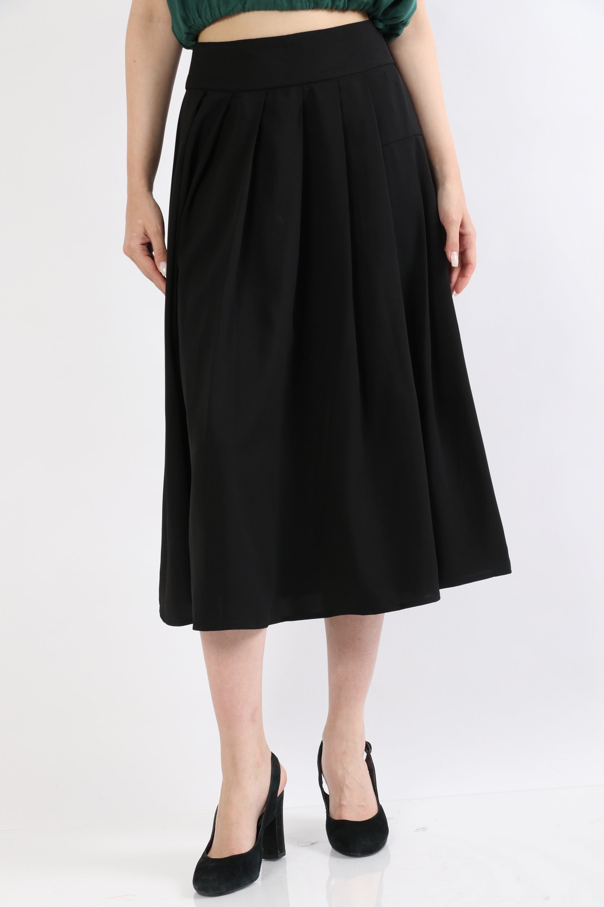 ميكا تنورة ميدي بكسرات عريضة سادة بخصر مرتفع