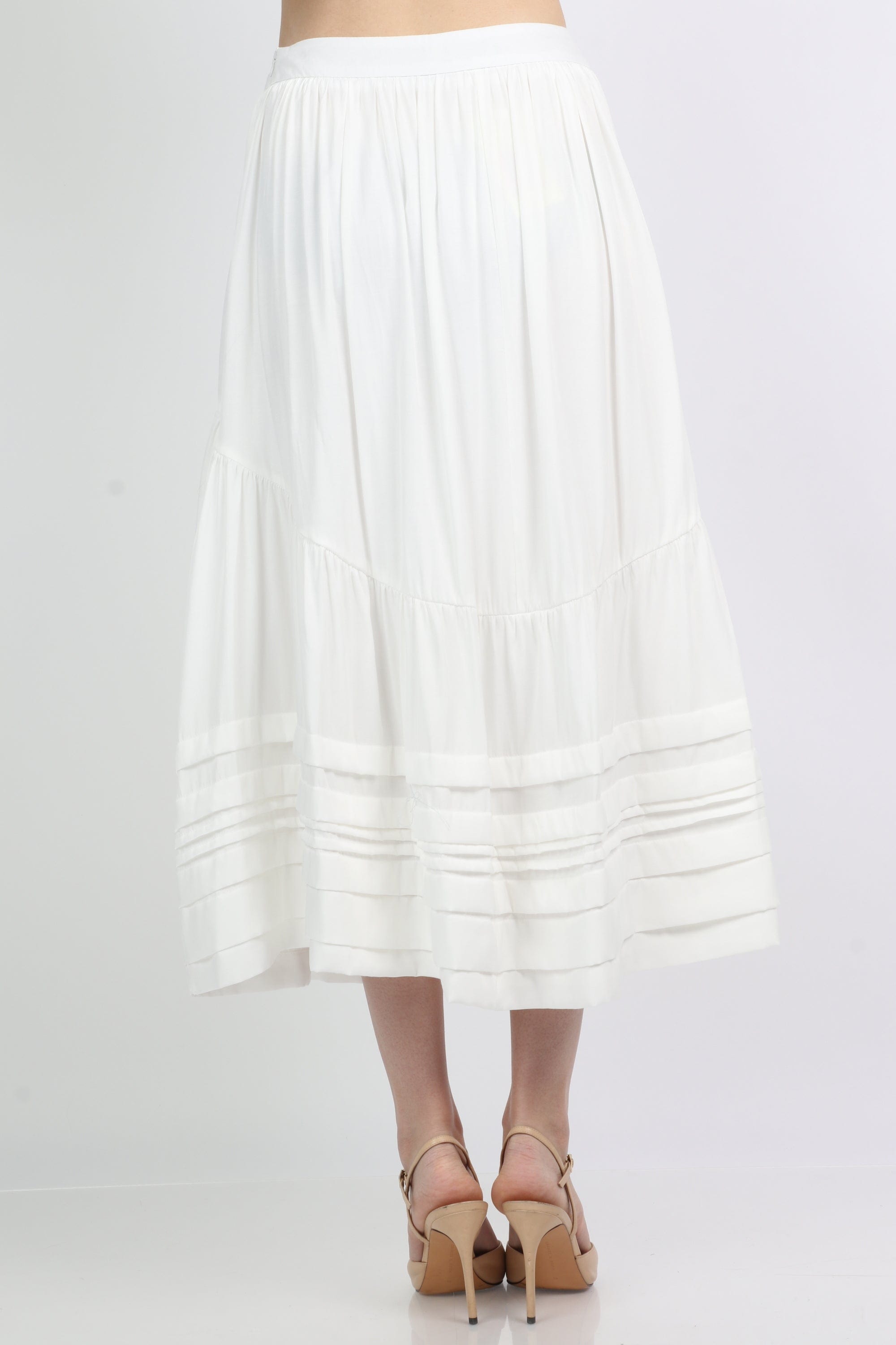 ميكا تنورة ميدي كلوش واسعة