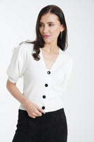 ميكا توب قصير مضلع بأزرار أمامية نص كم نسائي