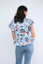 ميكا بلوزة بأكمام قصيرة فراشة مزموم من الخصر