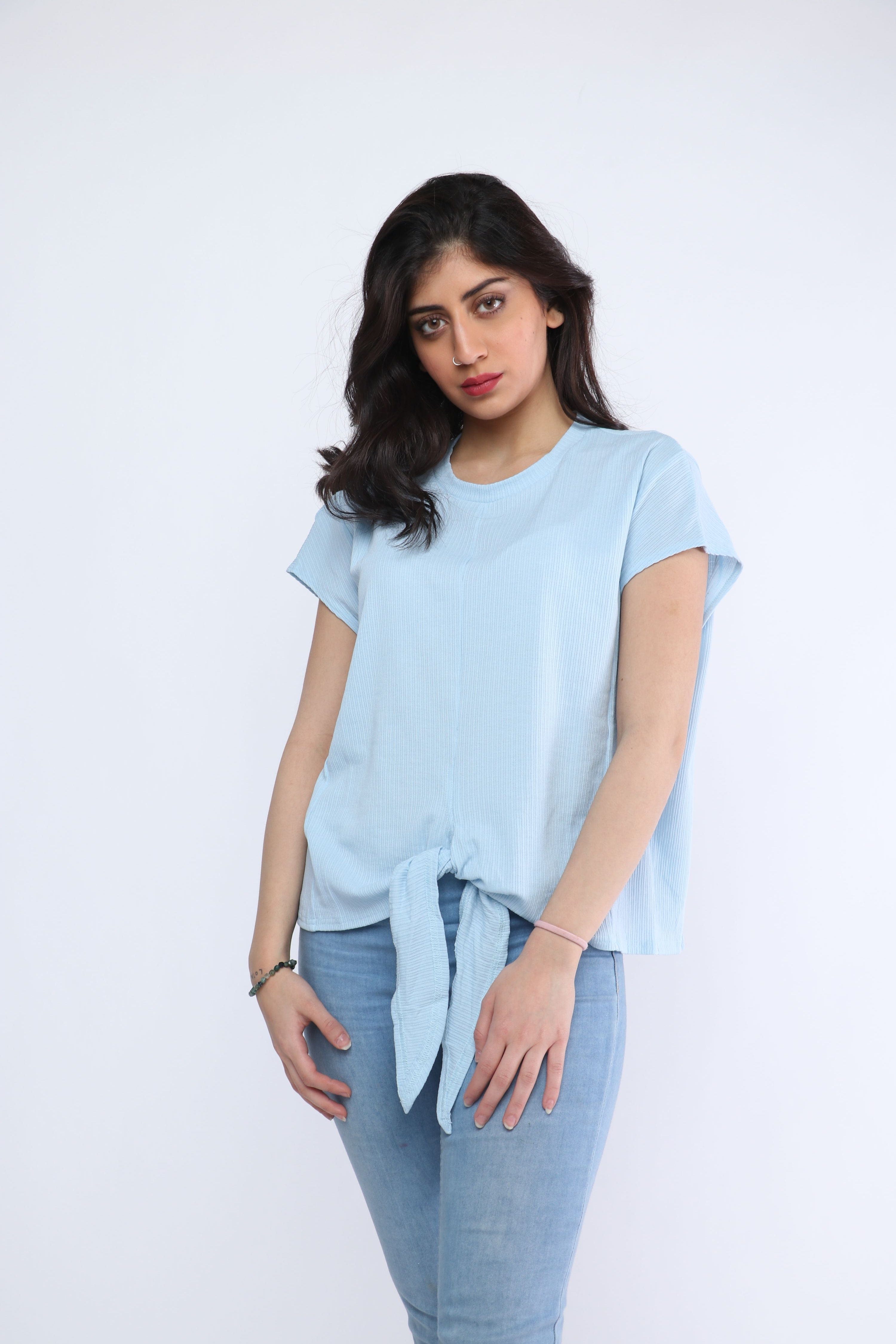 ميكا بلوزة بأكمام قصيرة سادة بفيونكة