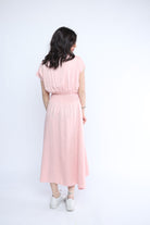 ميكا فستان ميدي بأكمام قصيرة لف بخصر مطاطي