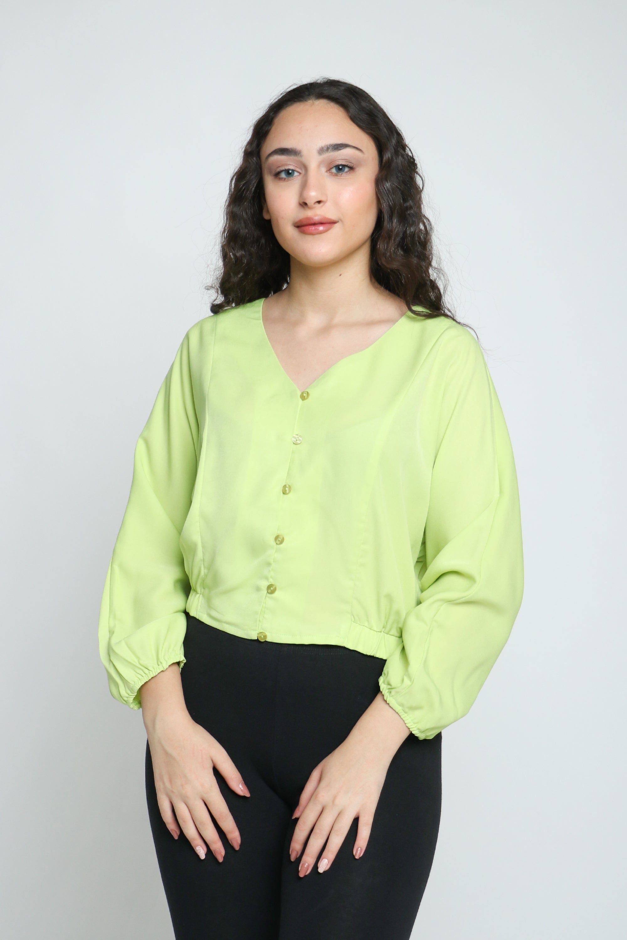 ميكا بلوزة سادة بأزرار أمامية كم طويل منفوخ نسائي