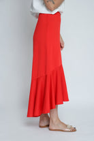 ميكا تنورة متوسطة الطول كشكش من الأسفل طويلة من الخلف قصير من الأمام