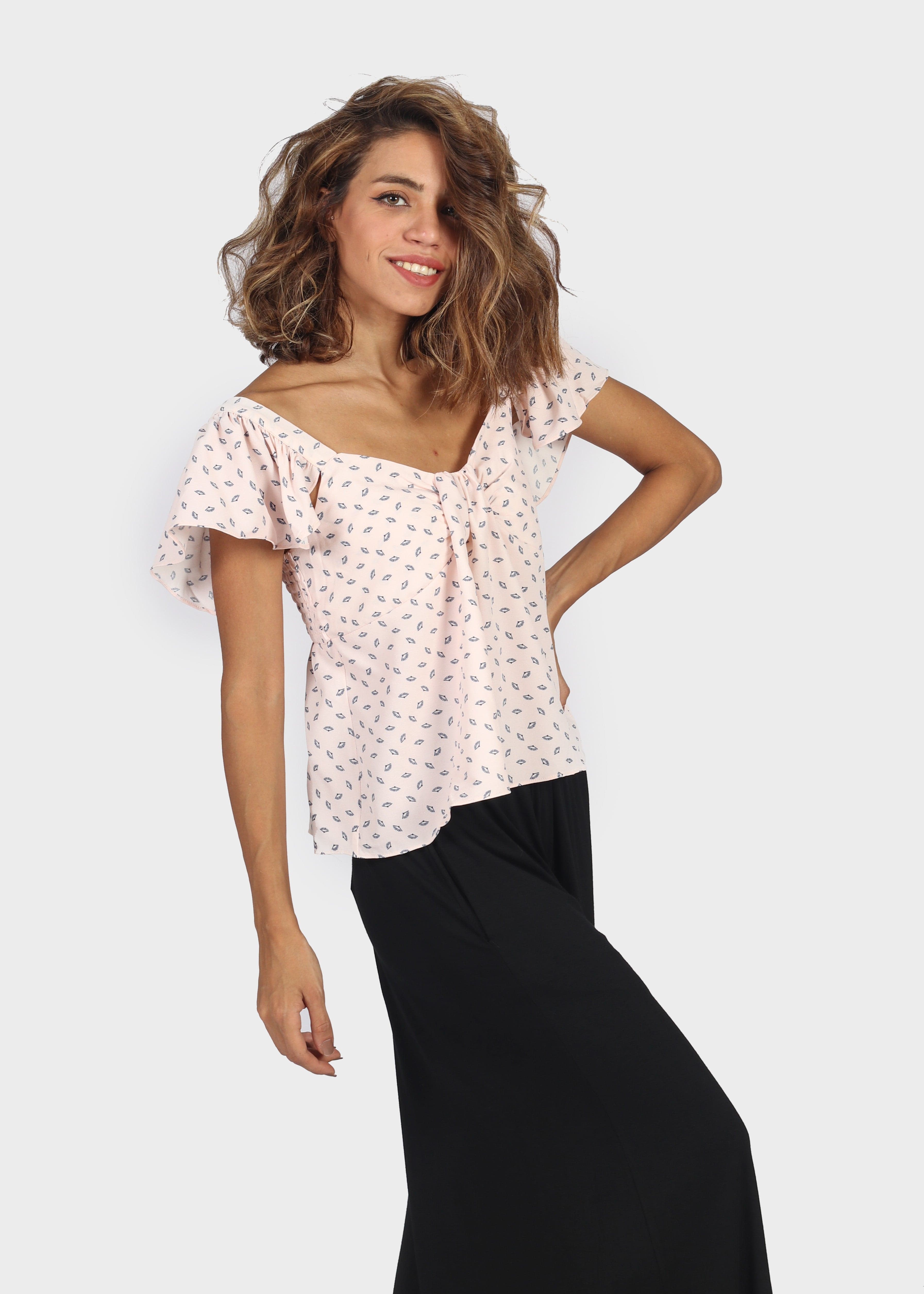 ميكا بلوزة منقوشة أوف شولدر كم قصير نسائي