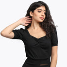 ميكا بلوزة سادة مضلعة بأكمام قصيرة نسائية